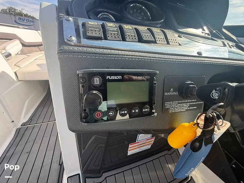 Slide: The Image of Fusion Marine Radio - 16501630