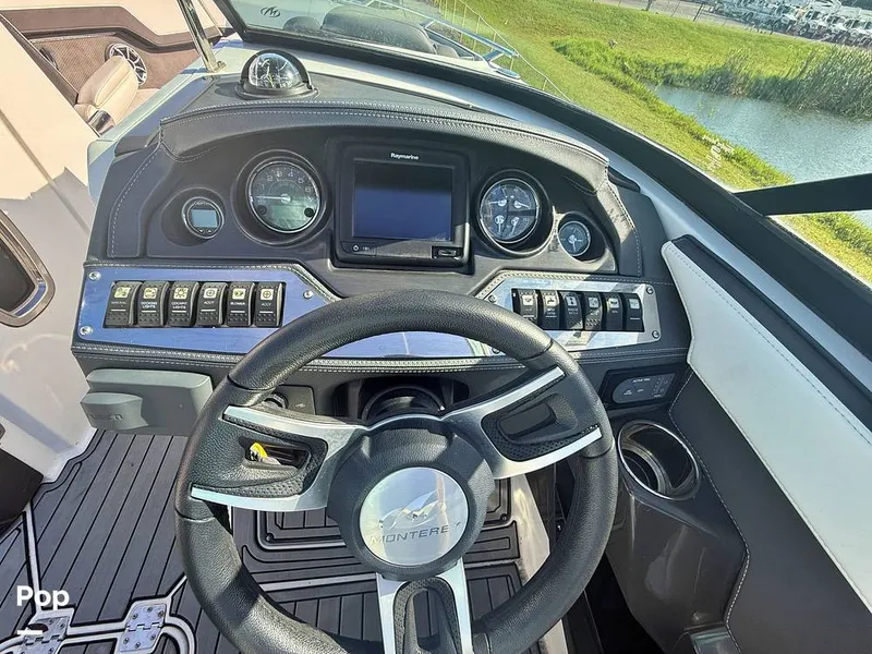 Slide: The Image of Steering Wheel - 16501616