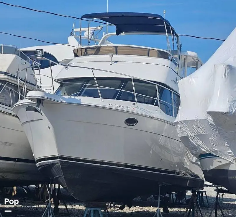 The Image of Carver Yachts 356MY 2003 - 16446789