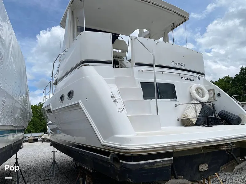 Slide: The Image of Carver Yachts 356MY 2003 - 16479605