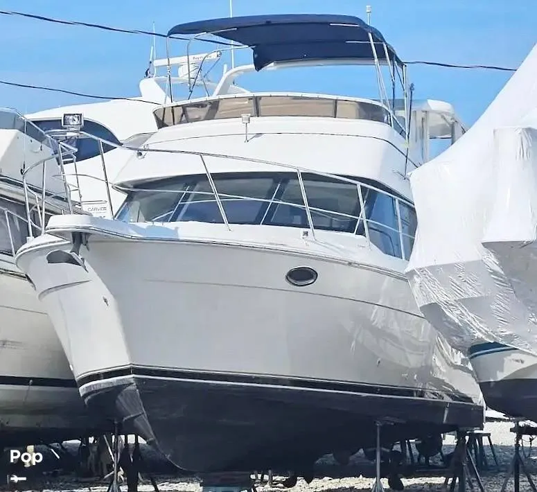 Slide: The Image of Carver Yachts 356MY 2003 - 16486048
