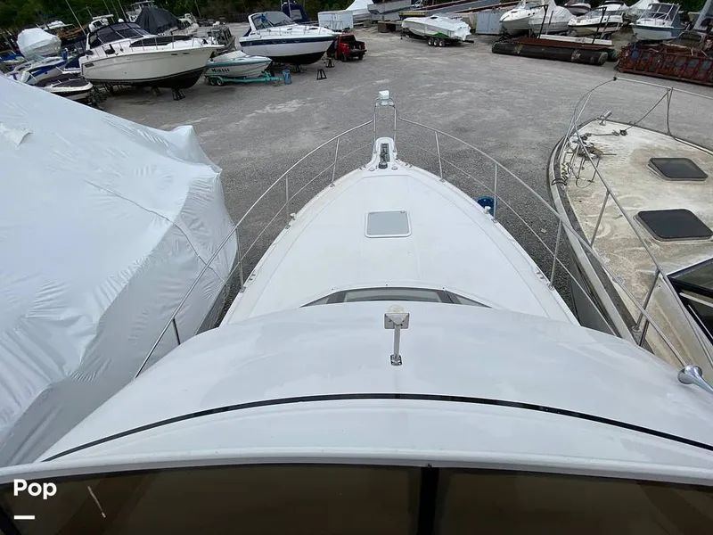 Slide: The Image of Carver Yachts 356MY 2003 - 16479513