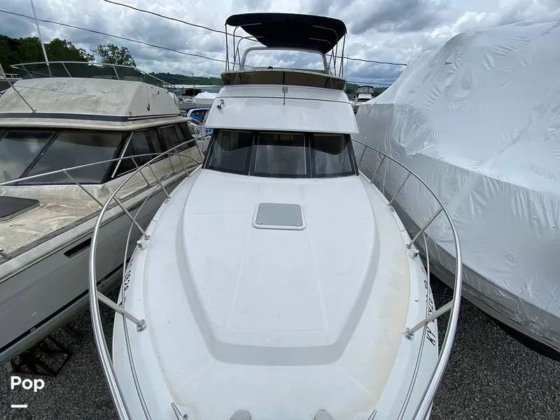 Slide: The Image of Carver Yachts 356MY 2003 - 16479516