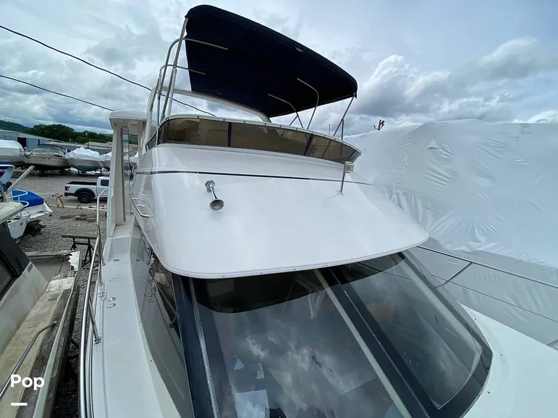 Slide: The Image of Carver Yachts 356MY 2003 - 16479521