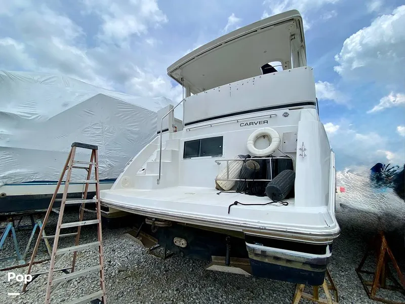 Slide: The Image of Carver Yachts 356MY 2003 - 16479500