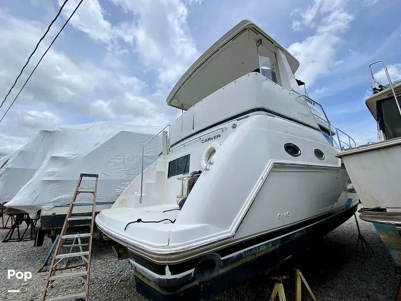 Slide: The Image of Carver Yachts 356MY 2003 - 16479501