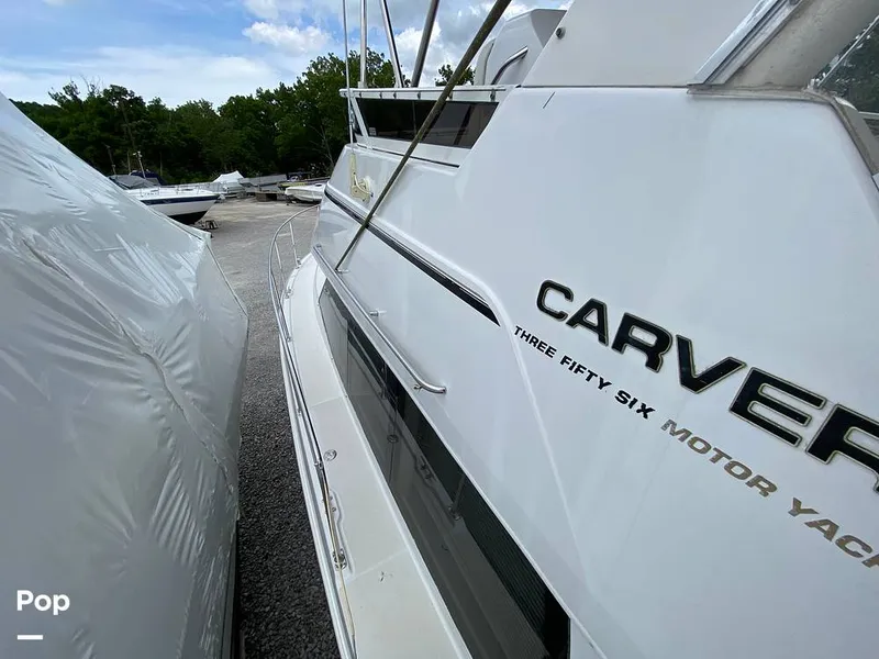 Slide: The Image of Carver Yachts 356MY 2003 - 16479573