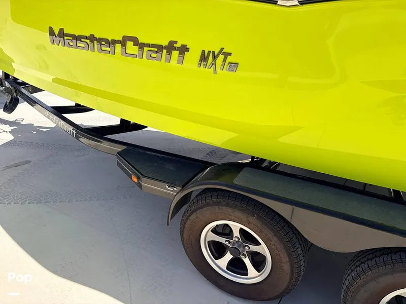 Slide: The Image of Mastercraft NXT 20 2021 - 16559715