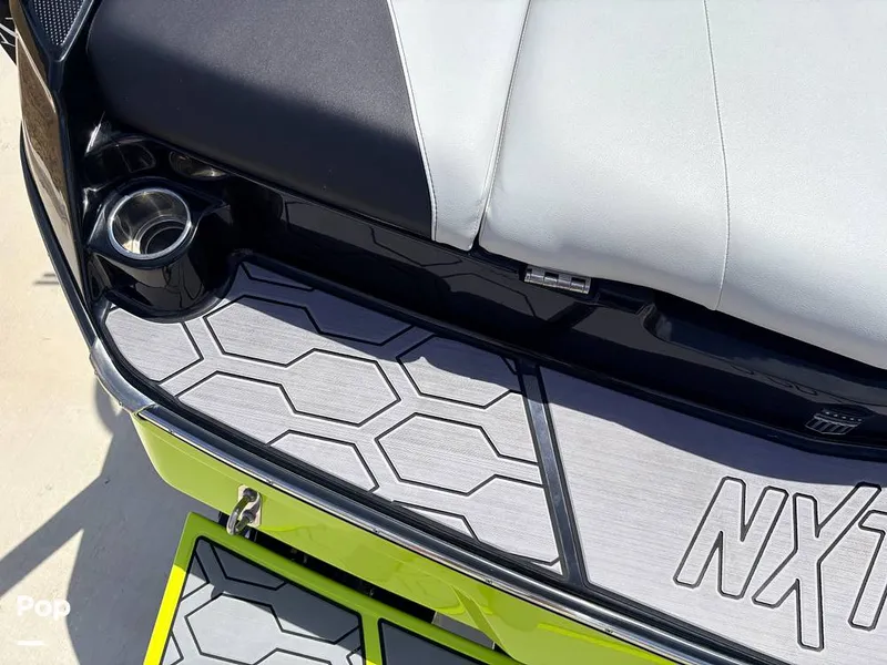 Slide: The Image of Mastercraft NXT 20 2021 - 16559658