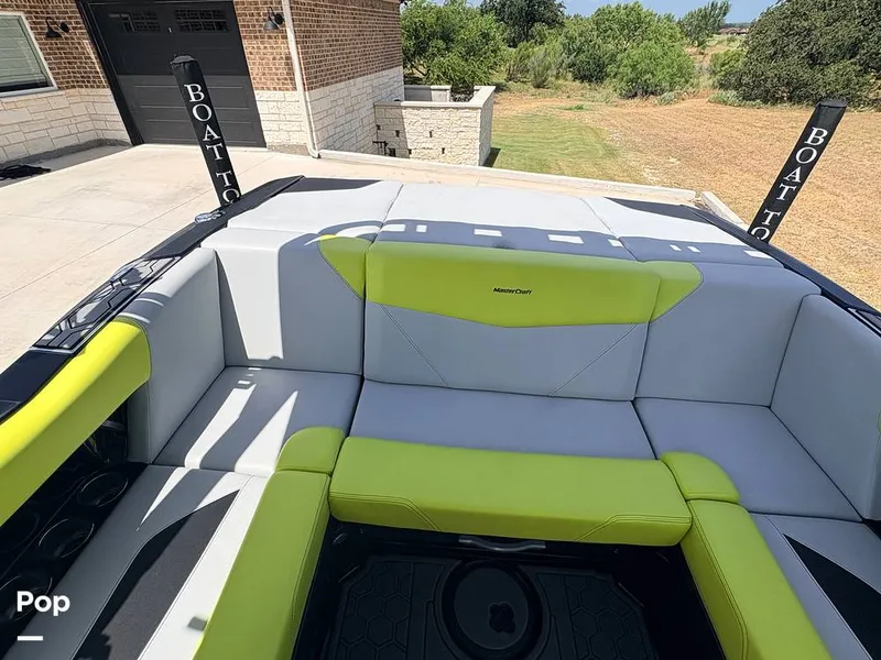 Slide: The Image of Mastercraft NXT 20 2021 - 16559647