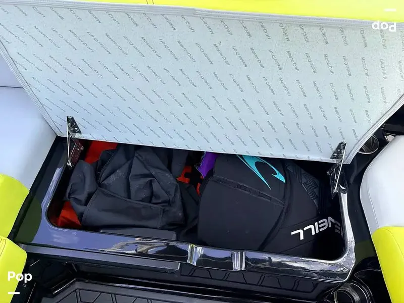 Slide: The Image of Mastercraft NXT 20 2021 - 16571790