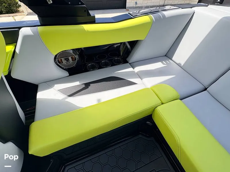 Slide: The Image of Mastercraft NXT 20 2021 - 16559626