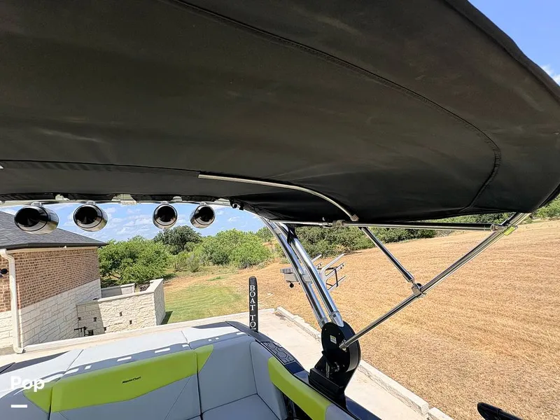 Slide: The Image of Mastercraft NXT 20 2021 - 16559630