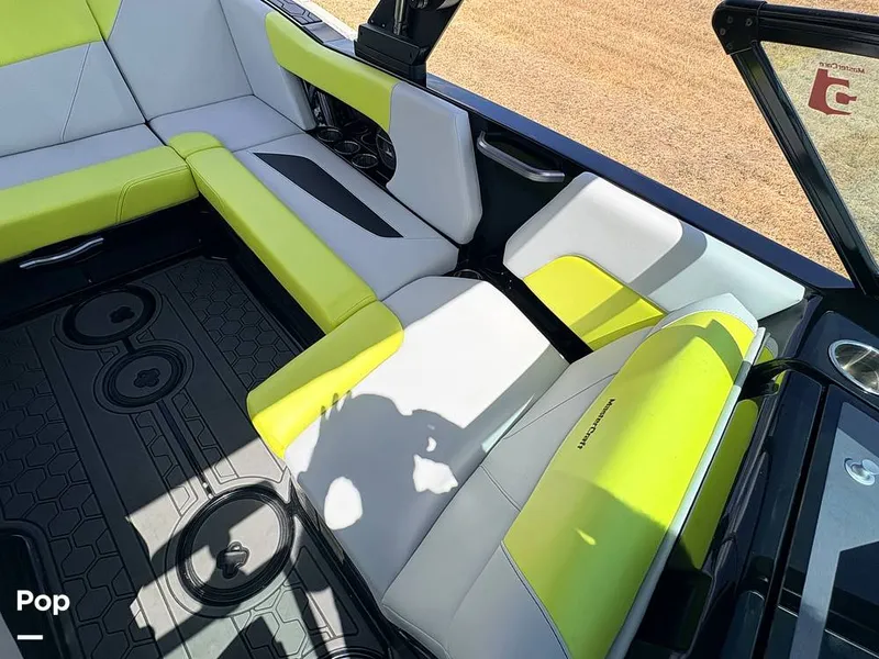 Slide: The Image of Mastercraft NXT 20 2021 - 16559632