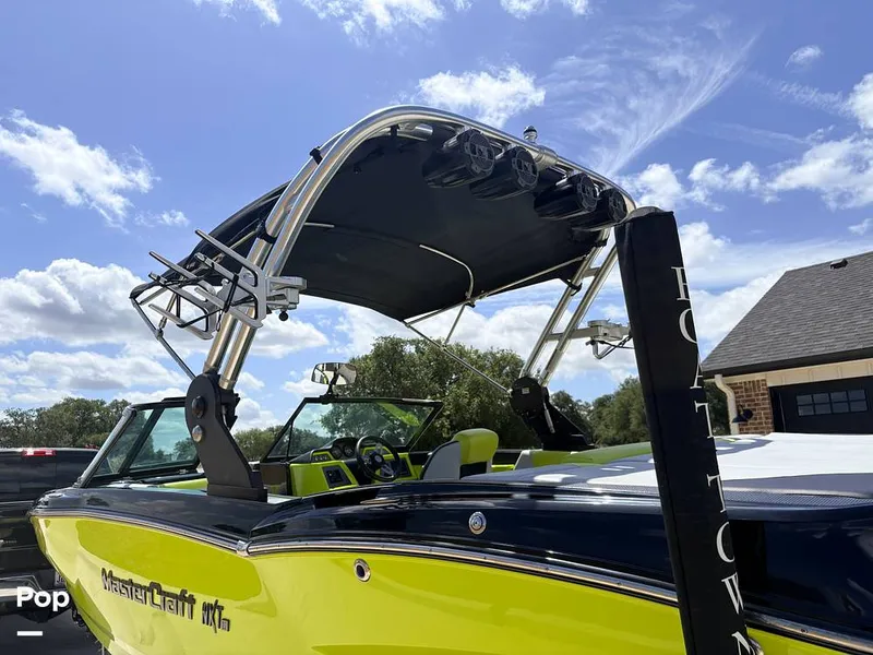 Slide: The Image of Mastercraft NXT 20 2021 - 16559713