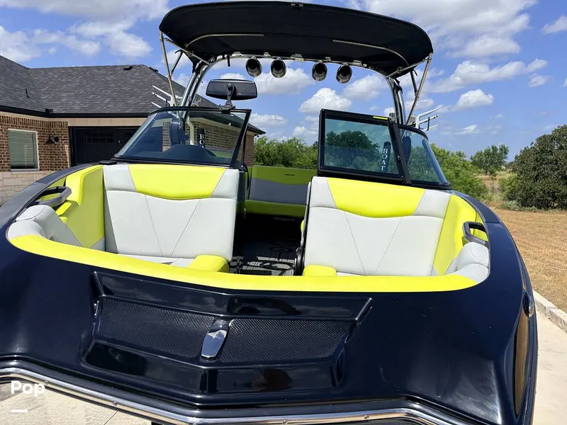 Slide: The Image of Mastercraft NXT 20 2021 - 16559728