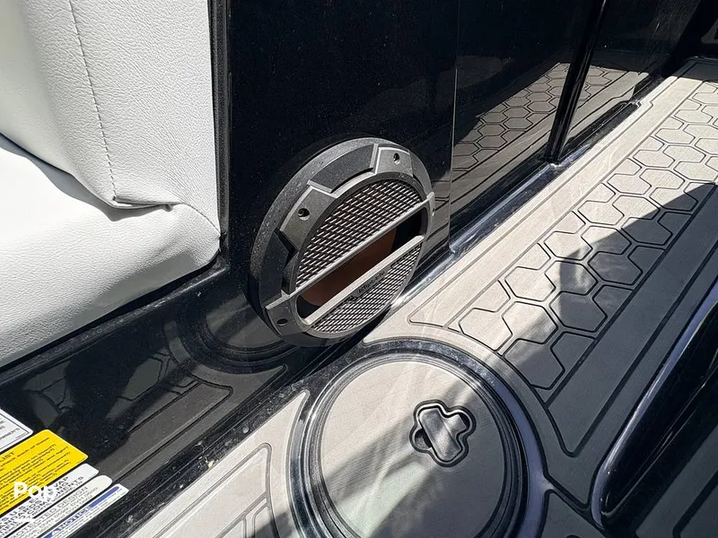 Slide: The Image of Mastercraft NXT 20 2021 - 16559640