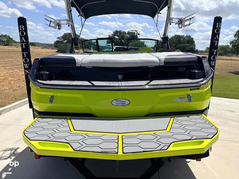 Slide: The Image of Mastercraft NXT 20 2021 - 16559710