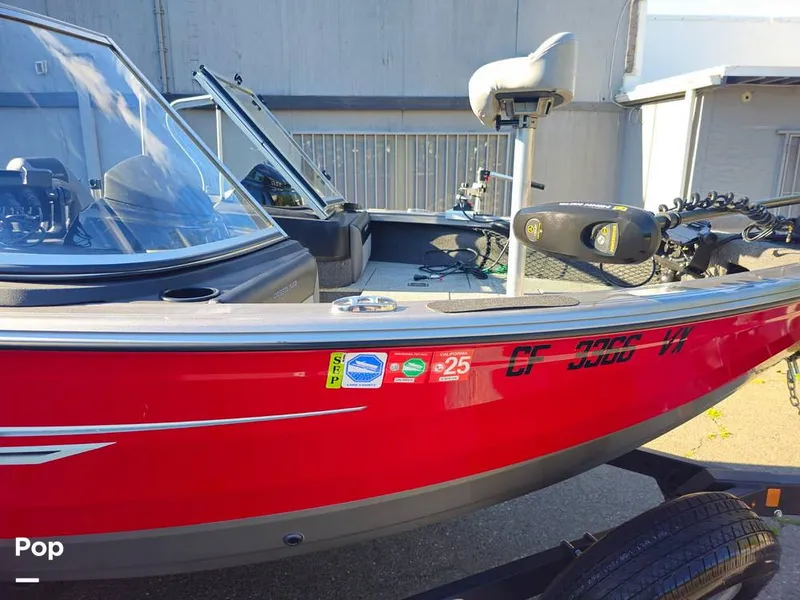 Slide: The Image of Crestliner 1750 Superhawk 2022 - 16449775