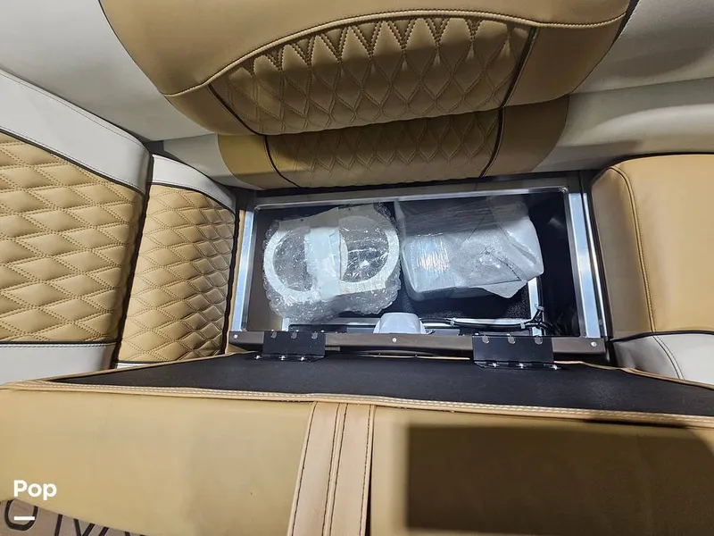 Slide: The Image of Avalon 2585 Excaliber LTD Quad Lounge 2025 - 16447172