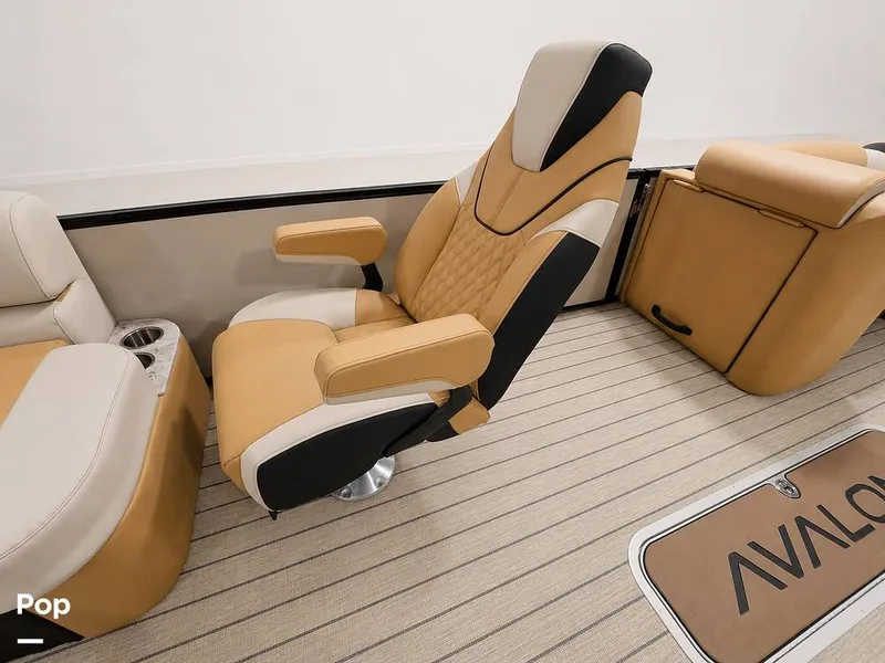 Slide: The Image of Avalon 2585 Excaliber LTD Quad Lounge 2025 - 16447196