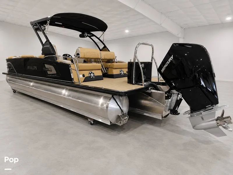 Slide: The Image of Avalon 2585 Excaliber LTD Quad Lounge 2025 - 16447189