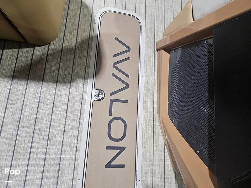 Slide: The Image of Avalon 2585 Excaliber LTD Quad Lounge 2025 - 16447181