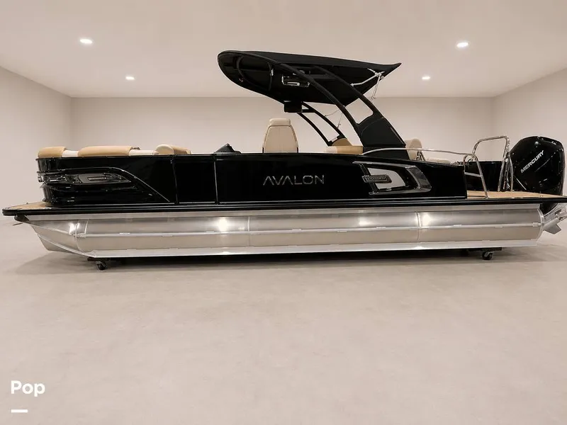 Slide: The Image of Avalon 2585 Excaliber LTD Quad Lounge 2025 - 16447219
