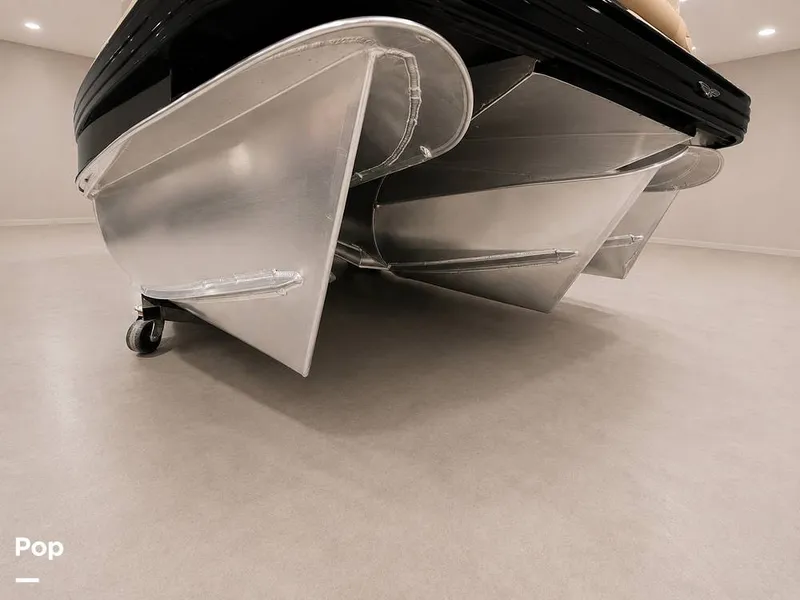 Slide: The Image of Avalon 2585 Excaliber LTD Quad Lounge 2025 - 16447223