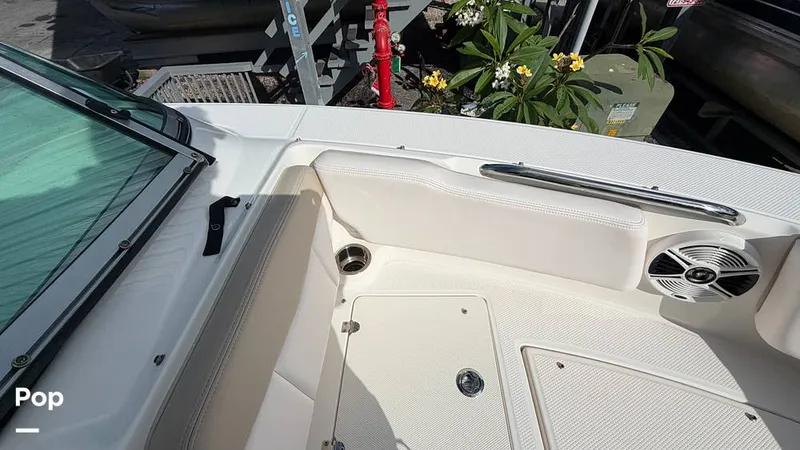 Slide: The Image of Robalo R207 Dual Console 2019 - 16455029