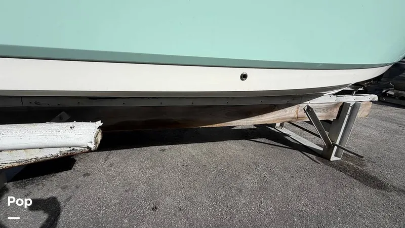 Slide: The Image of Robalo R207 Dual Console 2019 - 16455047