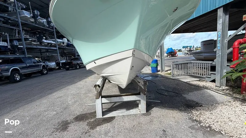 Slide: The Image of Robalo R207 Dual Console 2019 - 16455052