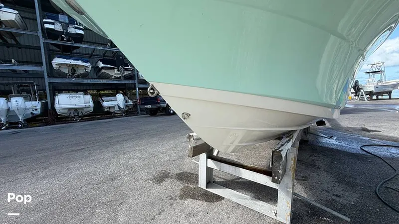 Slide: The Image of Robalo R207 Dual Console 2019 - 16455053
