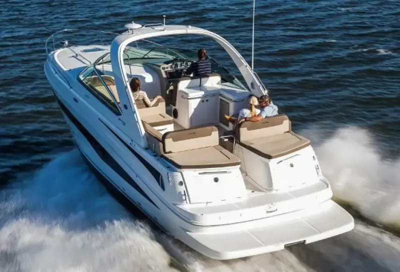Slide: The Image of Sea Ray 370 Venture 2014 - 1