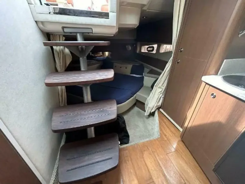 Slide: The Image of Sea Ray 370 Venture 2014 - 31