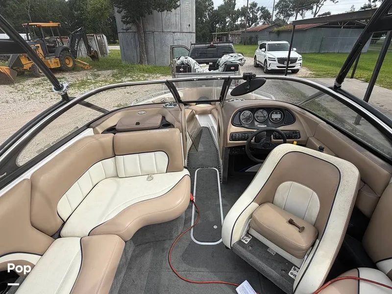 Slide: The Image of Captain's bolster seat - 16508400