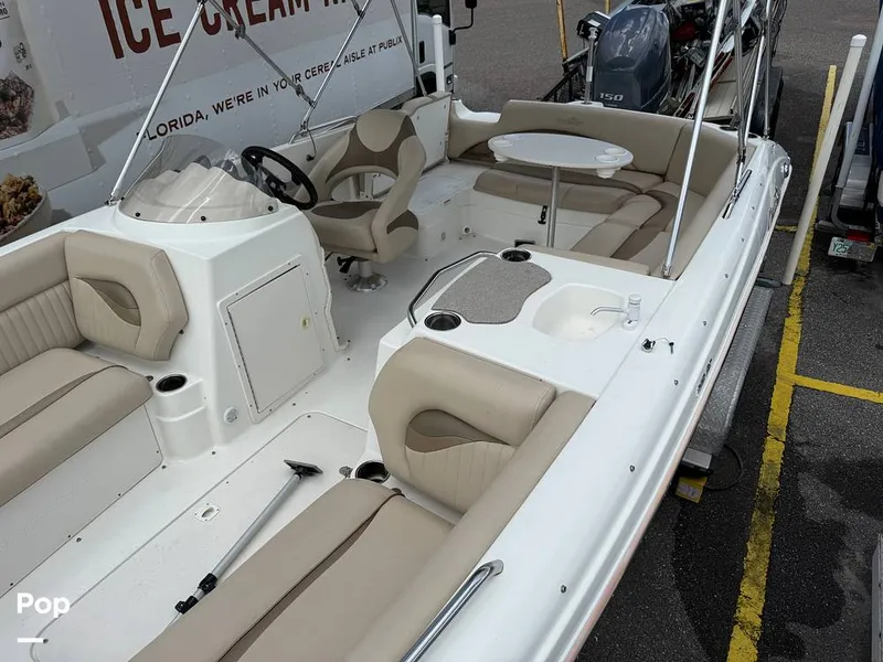 Slide: The Image of NauticStar 203SC Sport Deck 2014 - 16635763