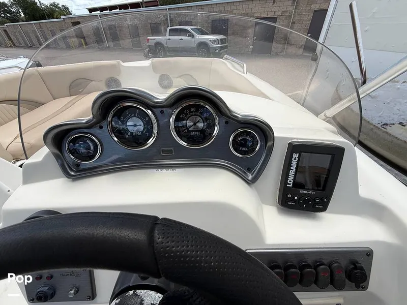 Slide: The Image of NauticStar 203SC Sport Deck 2014 - 16635781