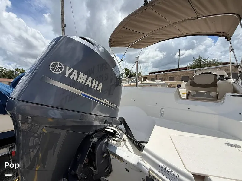 Slide: The Image of NauticStar 203SC Sport Deck 2014 - 16635881