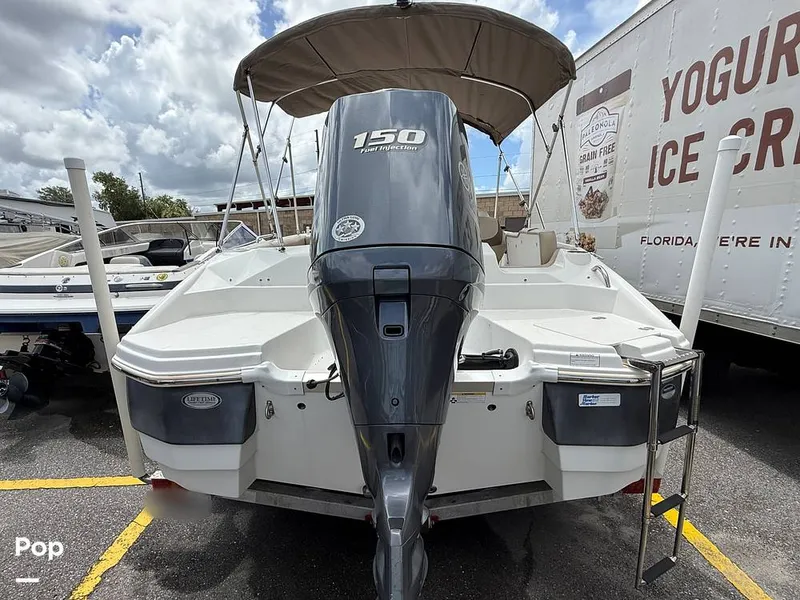 Slide: The Image of NauticStar 203SC Sport Deck 2014 - 16635753