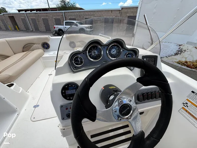 Slide: The Image of NauticStar 203SC Sport Deck 2014 - 16635746