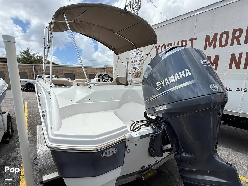 Slide: The Image of NauticStar 203SC Sport Deck 2014 - 16635754