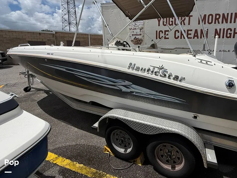 Slide: The Image of NauticStar 203SC Sport Deck 2014 - 16635868