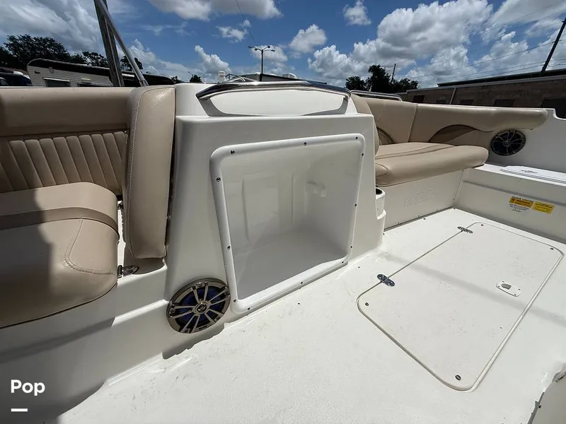 Slide: The Image of NauticStar 203SC Sport Deck 2014 - 16635791