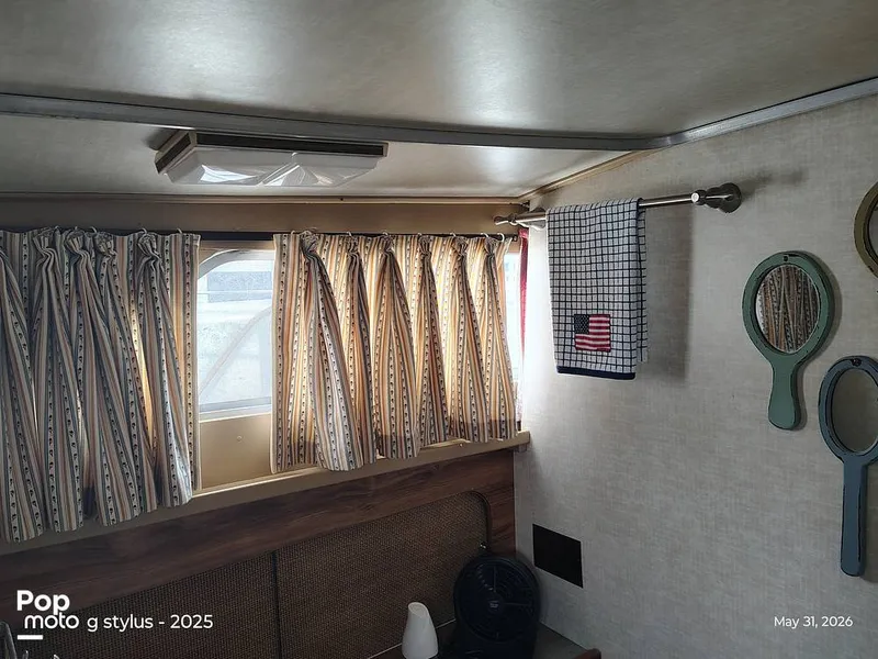 Slide: The Image of Chris-Craft Catalina 33 1979 - 16457436