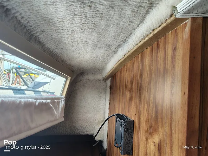 Slide: The Image of Chris-Craft Catalina 33 1979 - 16457441