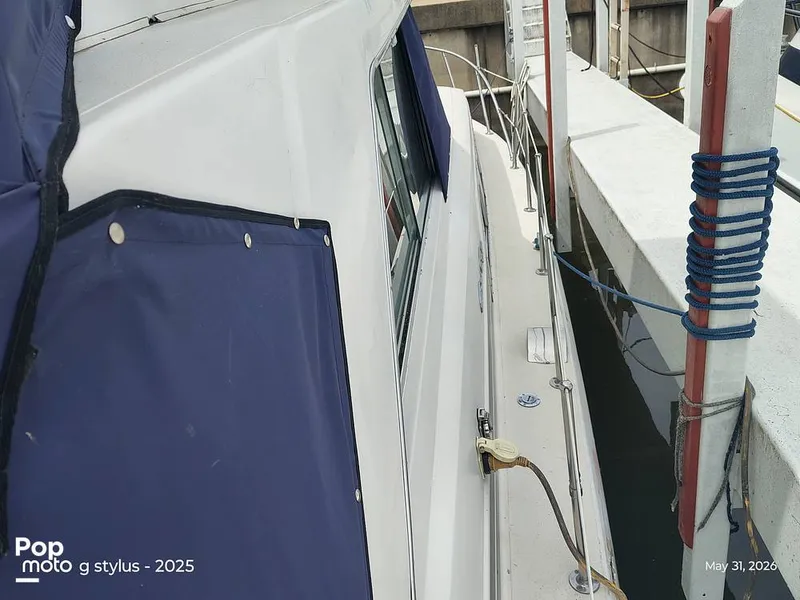 Slide: The Image of Chris-Craft Catalina 33 1979 - 16457446