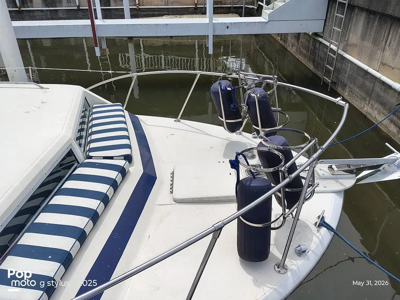 Slide: The Image of Chris-Craft Catalina 33 1979 - 16457452