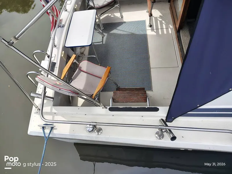 Slide: The Image of Chris-Craft Catalina 33 1979 - 16457456