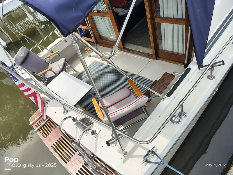 Slide: The Image of Chris-Craft Catalina 33 1979 - 16457458